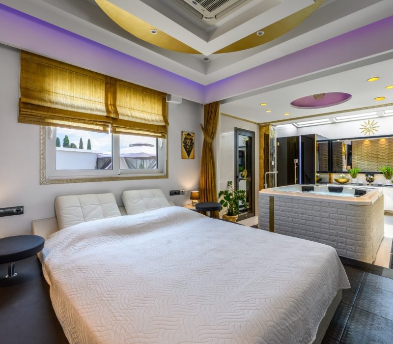 Room with jacuzzi